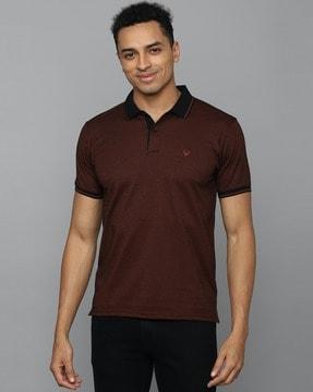 polo t-shirt with embroidery