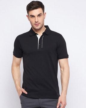 polo t-shirt with short sleeves