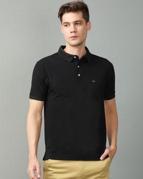 polo t-shirt with spread collar