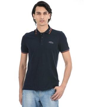 polo t-shirt with vented hems