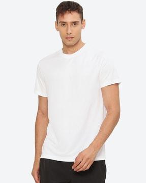 polyester crew-neck t-shirt