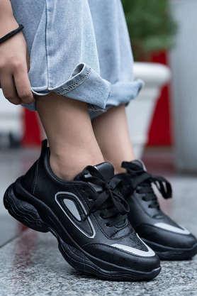 polyurethane lace up girls sport shoes - black