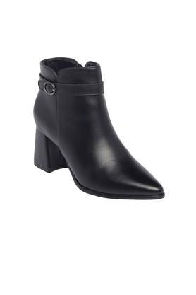 polyurethane zipper womens casual boots - black
