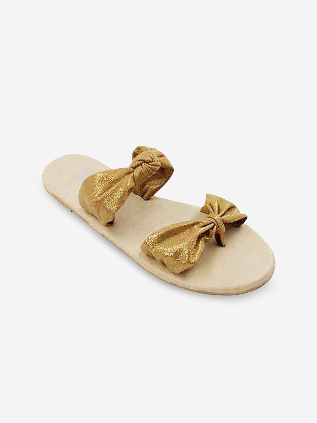 postcard women off white & gold one toe flats with bows