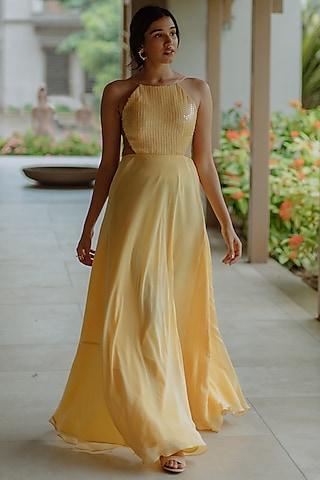 powder yellow backless gown with side cut-outs