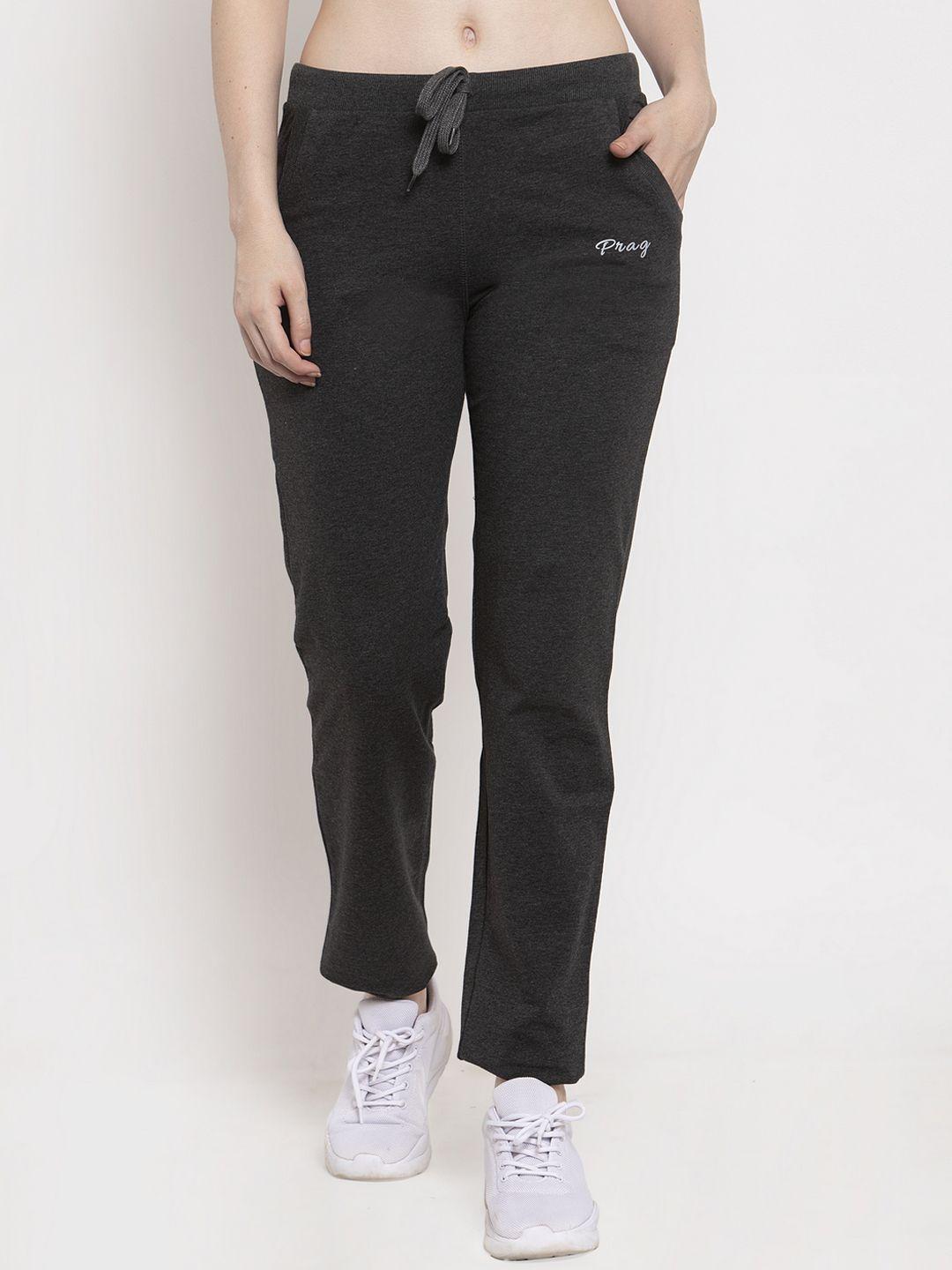 prag & co women grey solid tapered-fit cotton track pants