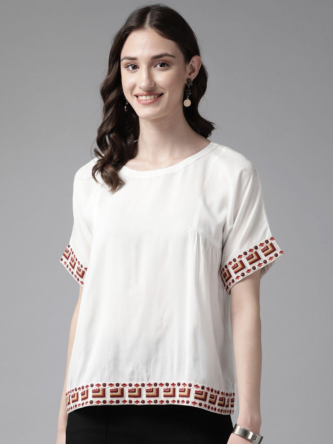 prakrti geometric printed top