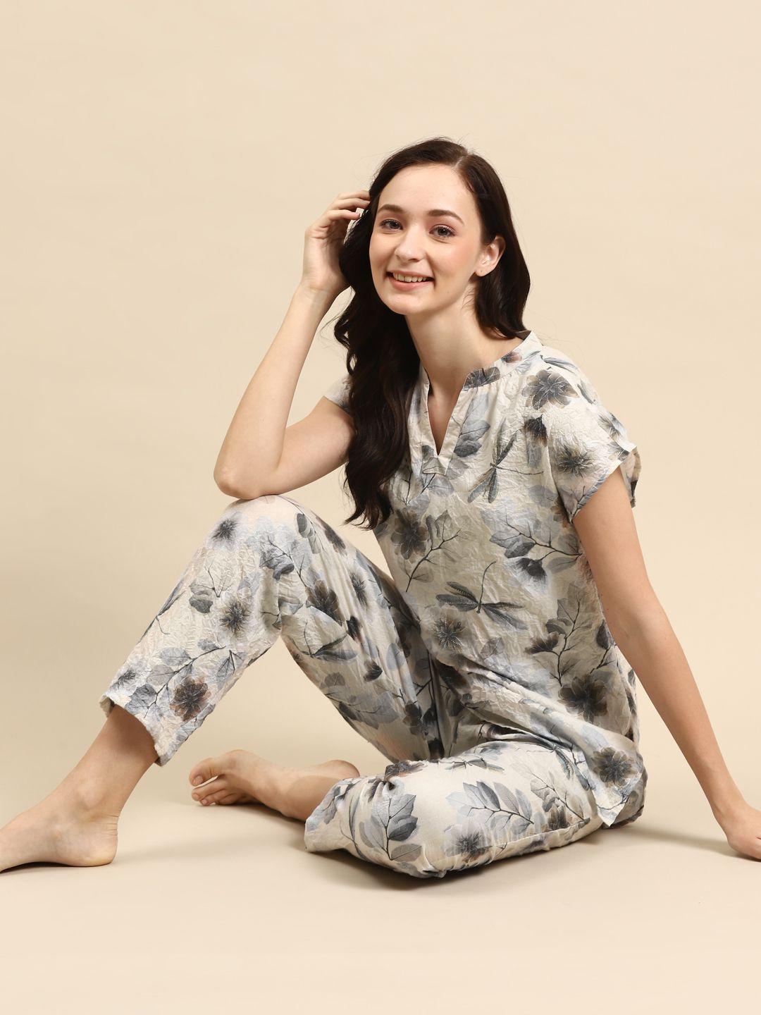 prakrti women cream-coloured & blue digital floral print crinkled effect cotton pyjama set