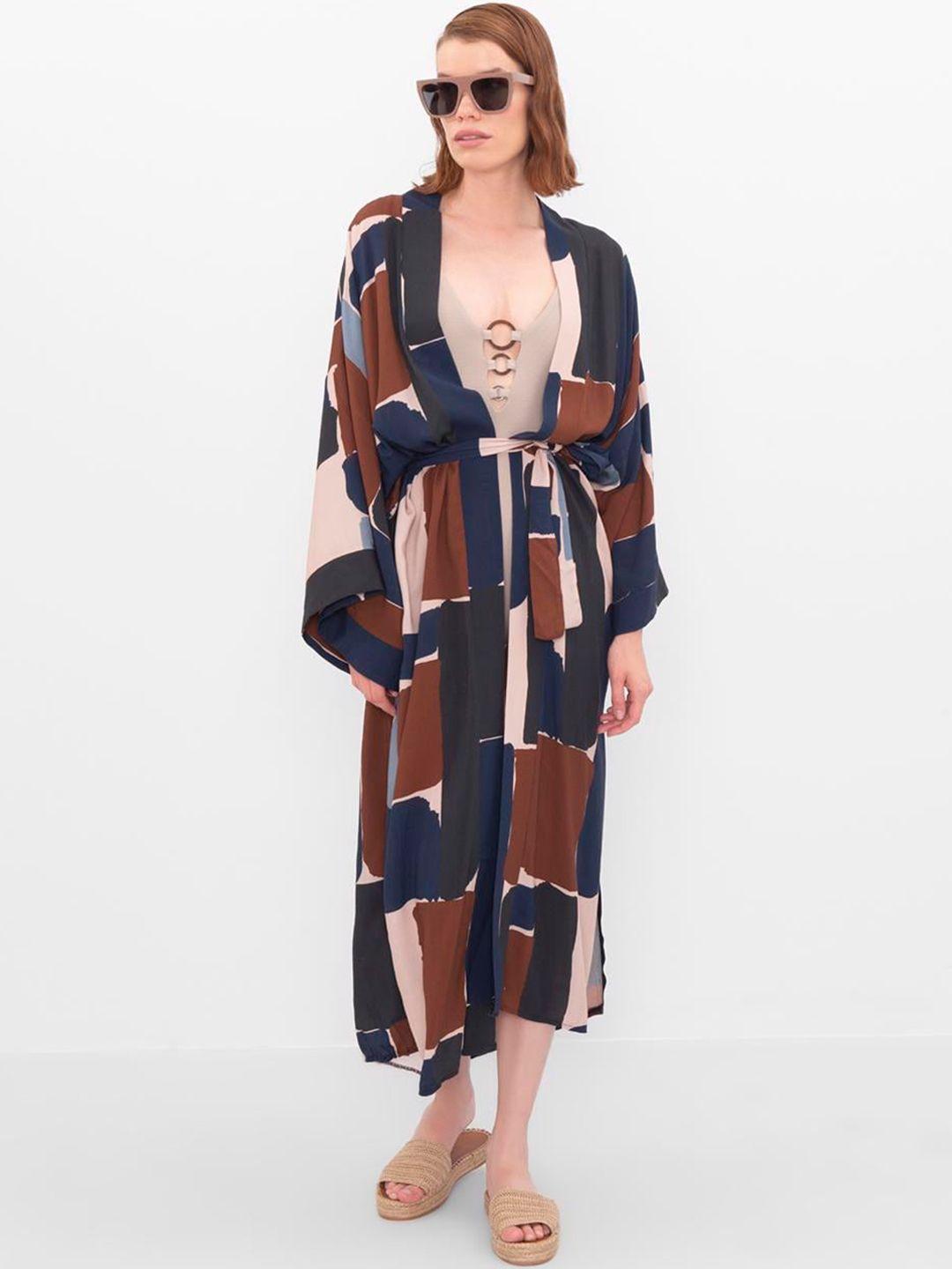 pret a tuer geometric printed robe with belt