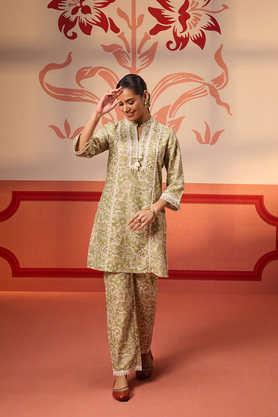 printed blended fabric v-neck women's kurta set - green