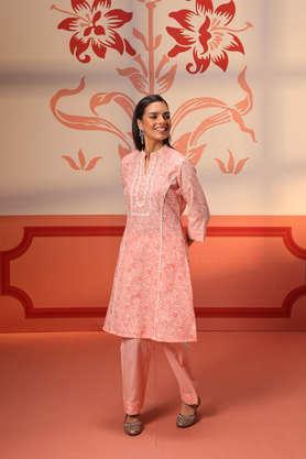 printed calf length blended fabric women's kurta set - peach