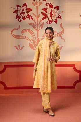 printed calf length blended fabric women's kurta set - yellow