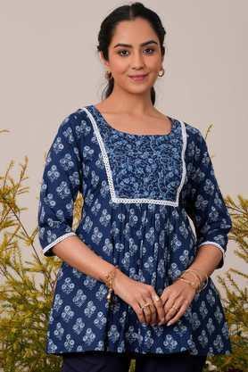 printed cotton round neck women's a-line casual wear kurti - blue