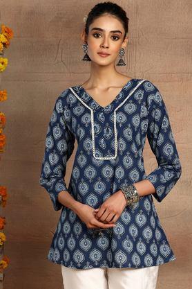 printed cotton v-neck women's casual wear kurti - blue