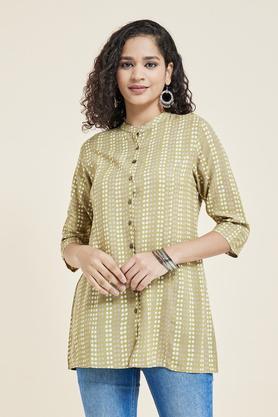 printed rayon round neck women's casual wear tunic - green