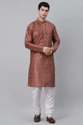 printed silk blend regular fit men's kurta - maroon