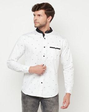 printed slim fit shirt with buttoned welt pocket