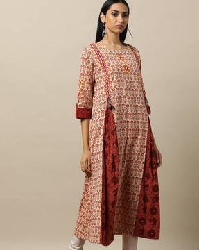 printed a-line kurta with inverted pleats