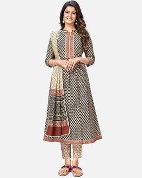 printed anarkali kurta with pants and dupatta