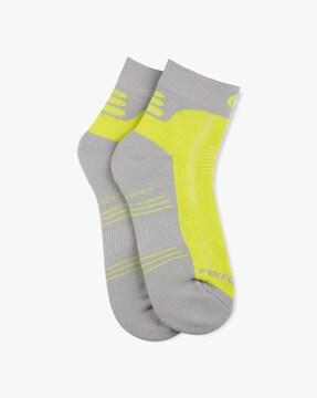 printed ankle-length socks