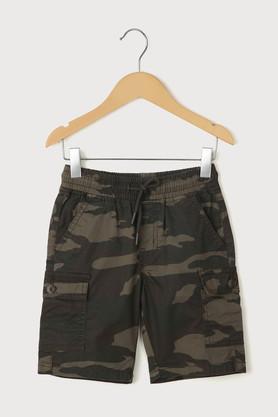 printed blended fabric regular fit boys shorts - green