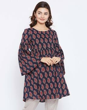 printed boat-neck flared kurta