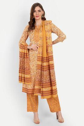 printed calf length cotton knitted women's kurta set - gold