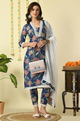 printed calf length cotton woven women's kurta set - blue