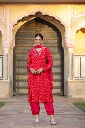 printed calf length crepe woven women's kurta set - pink