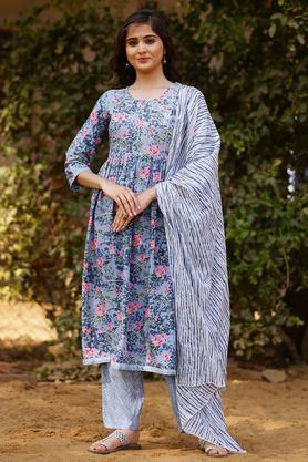 printed calf length rayon woven women's kurta set - grey
