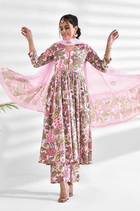 printed calf length rayon woven women's kurta set - pink