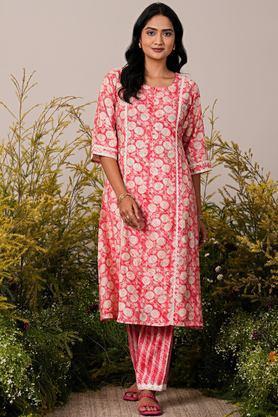 printed calf length silk woven women's kurta set - peach