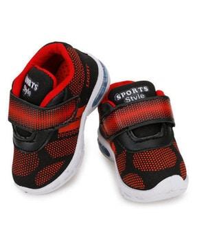 printed casual shoes with velcro fastening