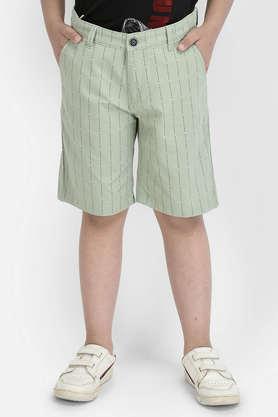 printed cotton slim fit boys shorts - green