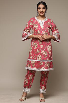 printed cotton v neck women's kurta pant set - pink