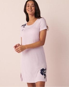 printed crew-neck nightgown