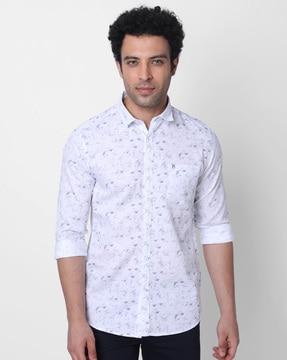 printed cutaway-collar shirt