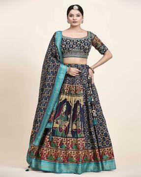 printed flared lehenga & choli set with dupatta