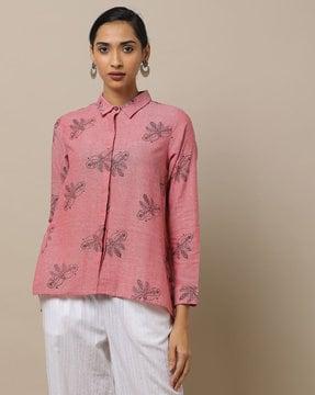 printed flared top with spread collar