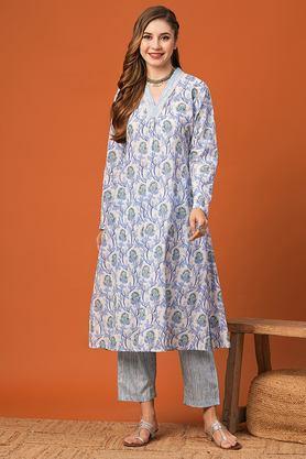 printed full length cotton woven women's kurta set - blue