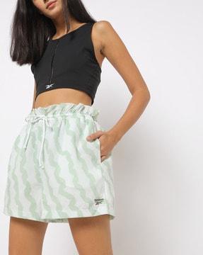 printed high-rise shorts with insert pockets