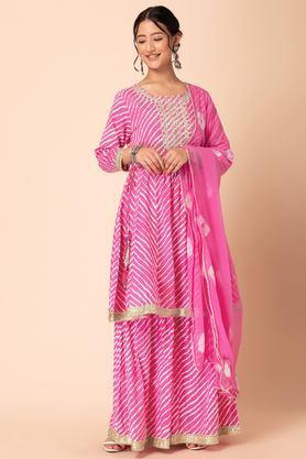 printed knee length cotton woven women's kurta set - pink