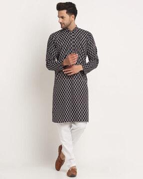 printed long kurta with mandarin collar