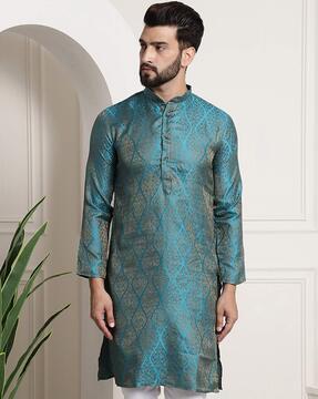 printed mandarin-collar kurta