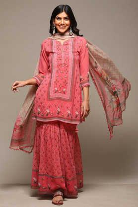 printed polyester round neck women's salwar kurta dupatta set - pink