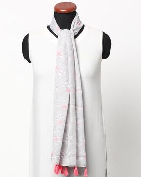 printed polyester scarf with tassels accent