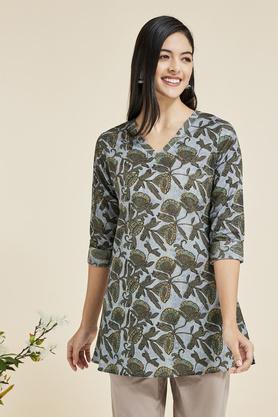 printed rayon v neck women's casual wear tunic - green