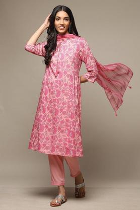 printed rayon v neck women's salwar kurta dupatta set - pink