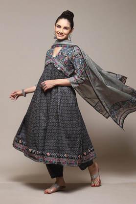 printed regular cotton woven women's salwar kurta dupatta set - charcoal