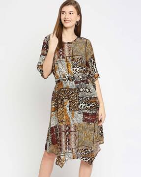 printed round-neck fit & flare dress